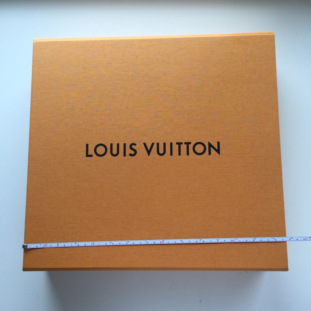 Louis Vuitton Box / Packaging